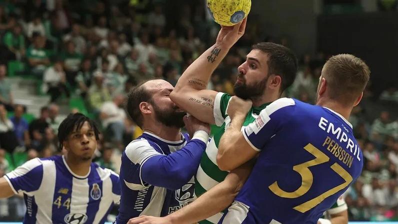 Sporting venceu na 1.ª volta (30-29)