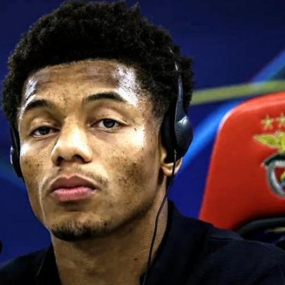 Neres explica saída do Benfica: treinador já não contava com ele