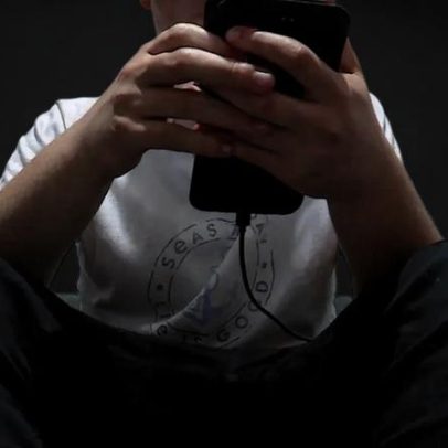 Austrália restringe redes sociais a menores de 16 anos