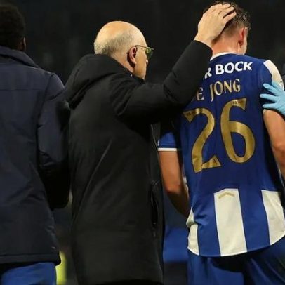 Luuk de Jong operado ao joelho esquerdo e foca-se na recuperação