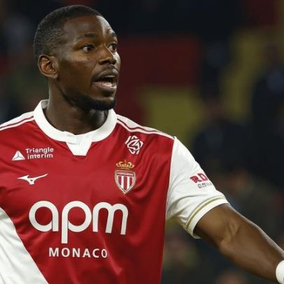 Paul Pogba torna-se acionista de equipa de corridas de camelos