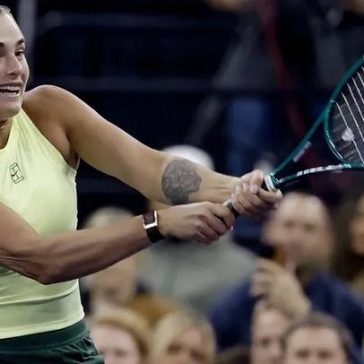 Sabalenka diz que transgéneros no desporto são injustos para mulheres