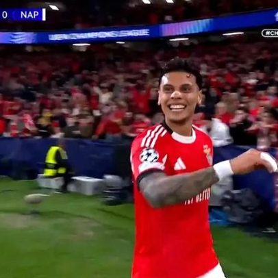 Benfica vence Nápoles 2-0 com destaque de Ríos e calcanhar de Barreiro