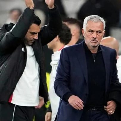 Mourinho celebra vitória que mantém equipa na luta