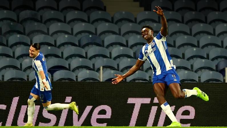 Porto e Braga mantêm-se na zona de apuramento direto na Liga Europa