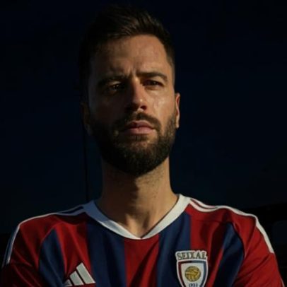 Jogador que atuou na Liga termina carreira no Seixal, à espera do Real