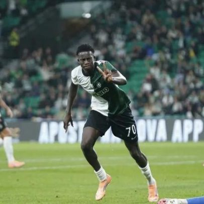 Salvador Blopa renova contrato com o Sporting até 2030