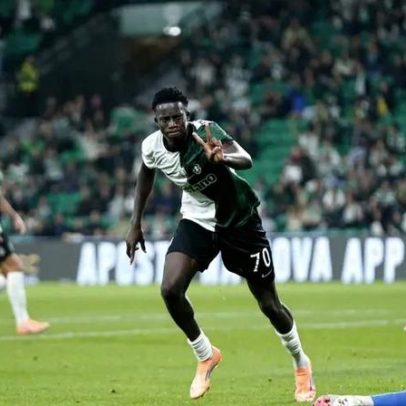 Salvador Blopa renova contrato com o Sporting até 2030