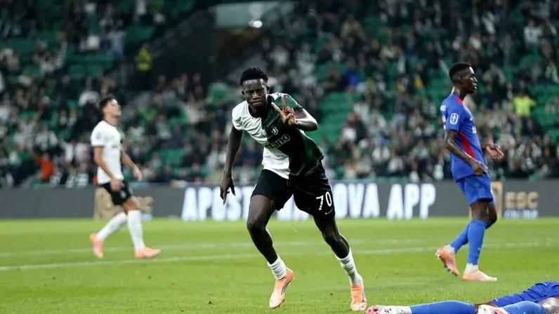 Salvador Blopa renova com Sporting e fica até 2030