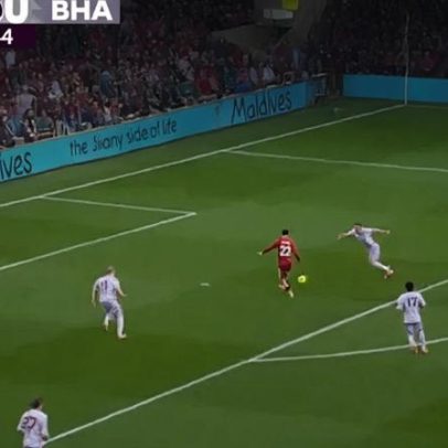 Liverpool adianta-se frente ao Brighton aos 46 segundos