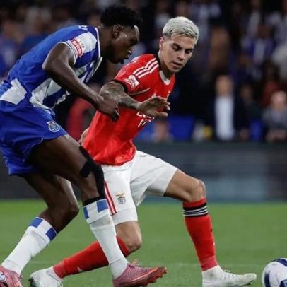 Enzo Barrenechea perto do FC Porto e escolhe português como melhor da posição