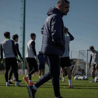 Rui Borges convoca cinco jovens da B para treino da equipa principal do Sporting