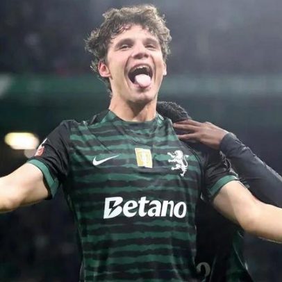 Eduardo Quaresma assume posição na defesa do Sporting