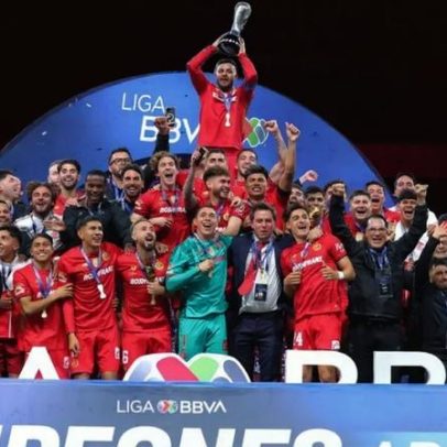 Paulinho marca na final com o Tigres e Toluca sagra-se bicampeão do México