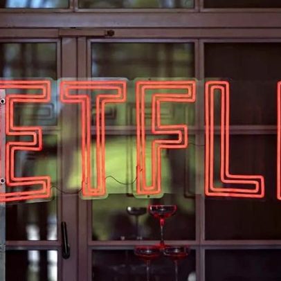 Netflix reage à aquisição da Warner Bros e evita despedimentos de estúdios