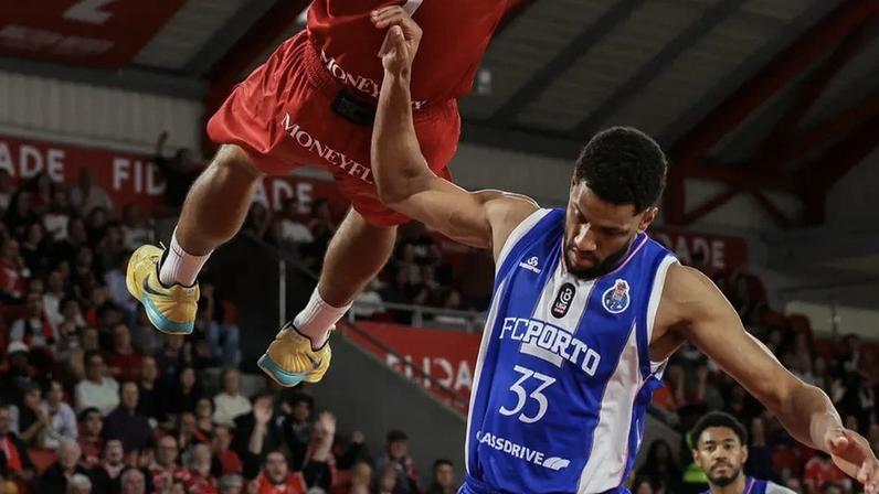 Axel Toupane deixa FC Porto