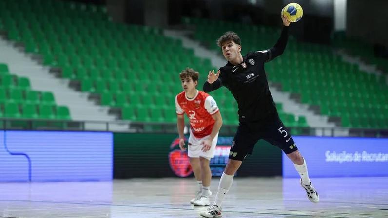 Sporting vence Arsenal com jovens no campeonato de andebol