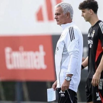 Mourinho dedica-se ao Benfica