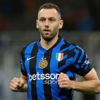 Italianos colocam Stefan de Vrij na órbita do Benfica