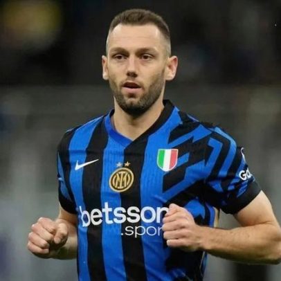 Stefan de Vrij na órbita do Benfica, segundo imprensa italiana