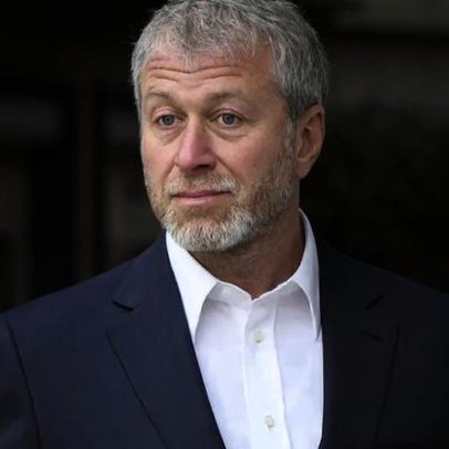 Britânico obriga Abramovich a transferir 2,8 mil milhões de euros à Ucrânia