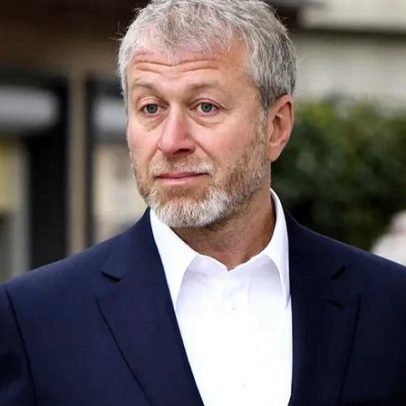 Governo britânico obriga Abramovich a transferir 2,8 mil milhões de euros