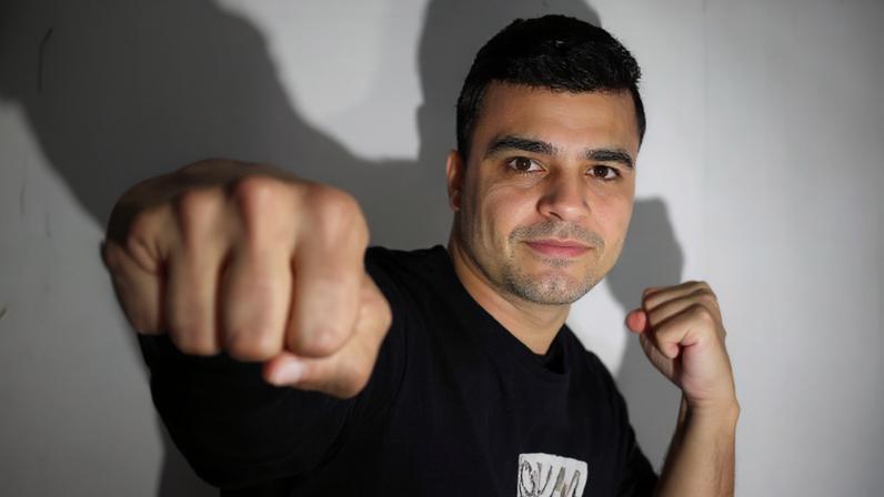 Pugilista iraniano condenado à morte enfrenta execução iminente, ONG avança