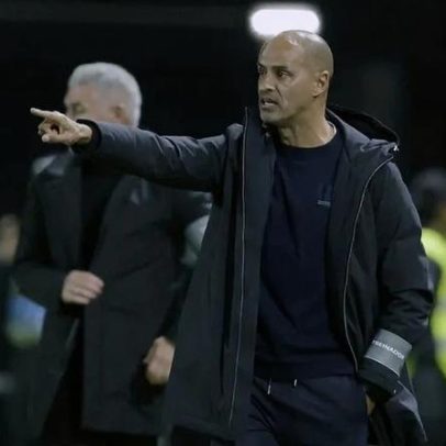 Jorge Silas admite eliminação, mas destaca boa imagem deixada