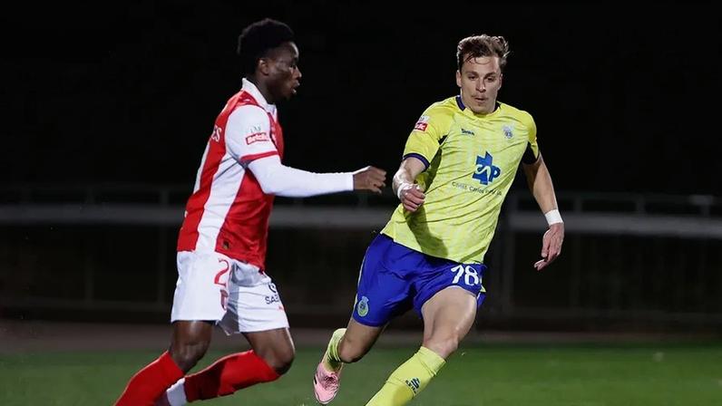 Dupla amplia opções do Arouca para jogos nos Açores