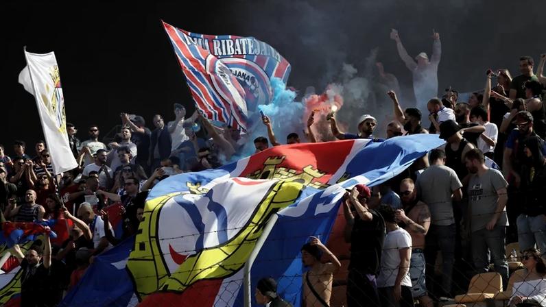 Casa cheia no estádio com o FC Porto