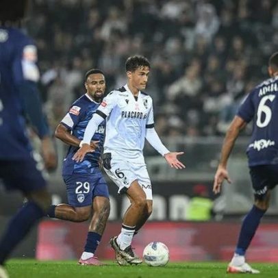 Ausência de Beni eleva Mitrovic a novo protagonismo