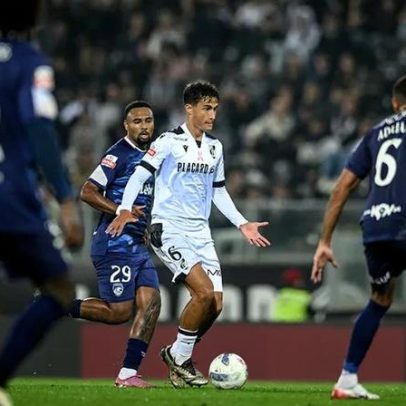 Ausência de Beni dá novo protagonismo a Mitrovic