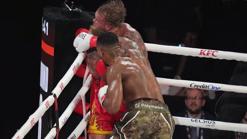 Nocaute brutal de Anthony Joshua deixa Jake Paul com o maxilar partido