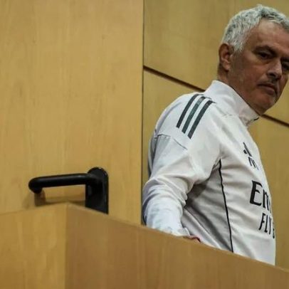 Mourinho volta a não fazer conferência de antevisão frente ao Famalicão