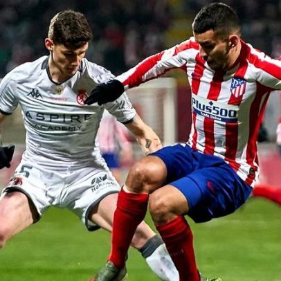 Futebolista formado no Barcelona anuncia retirada aos 27 anos