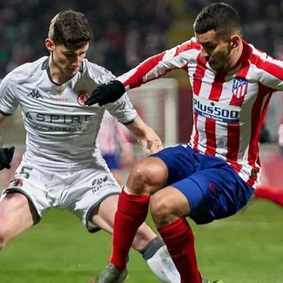Formou-se no Barcelona e retira-se aos 27 anos