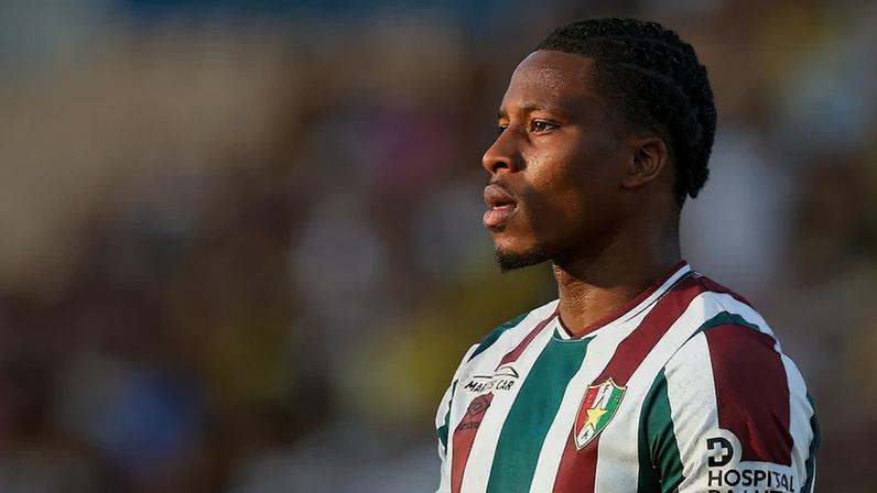 Benfica mira Lopes Cabral, confirma João Nuno estar preparado