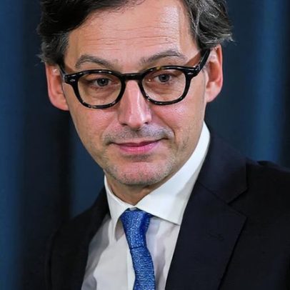 Fortuna do homem mais rico do Governo: 3,27 milhões com destino incerto