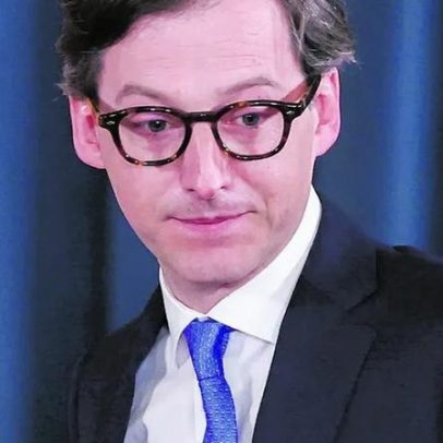Fortuna do homem mais rico do Governo tem 3,27 milhões com destino incerto