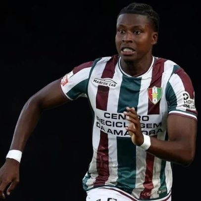 Chegada de Lopes Cabral ao Benfica atrasa ascensão de Banjaqui e José Neto