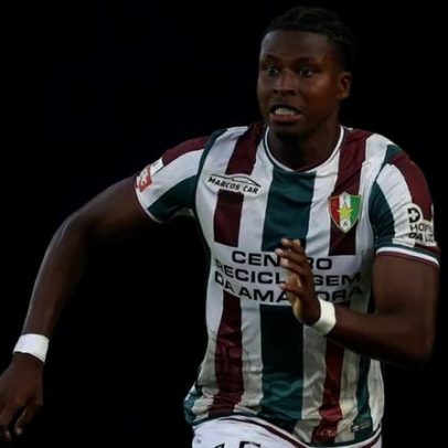 Chegada de Lopes Cabral ao Benfica atrasa ascensão de Banjaqui e José Neto