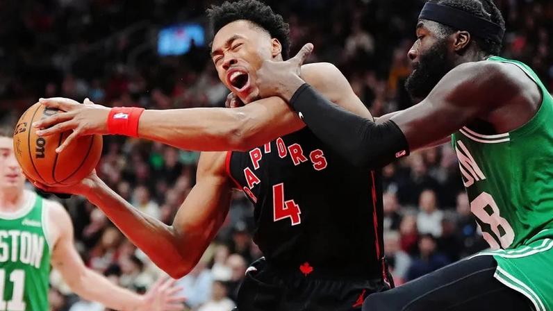 Neemias Queta em ação frente aos Toronto Raptors