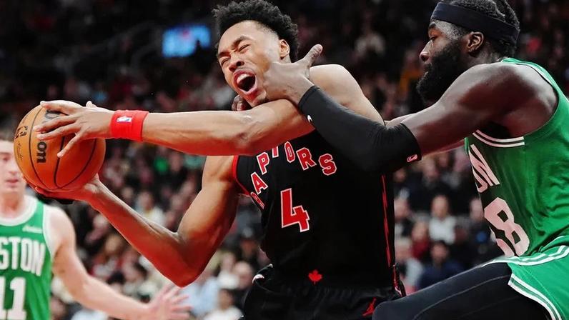 Neemias Queta em ação frente aos Toronto Raptors