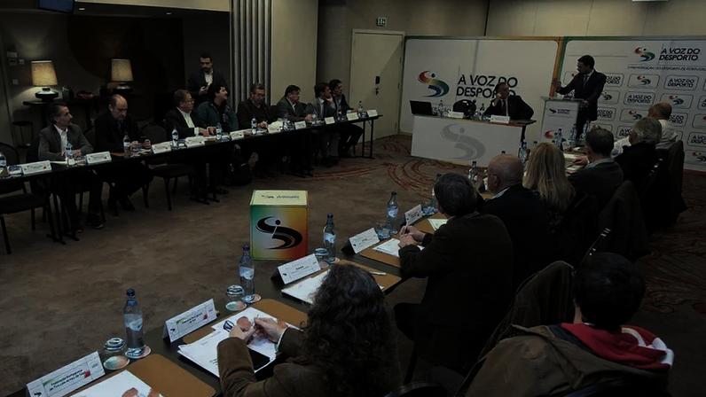 CDP desafia futuro Presidente a definir critérios para receções e condecorações