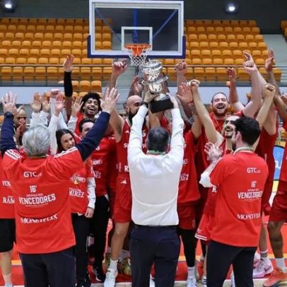 Benfica vence FC Porto por 91-64 e conquista a Supertaça
