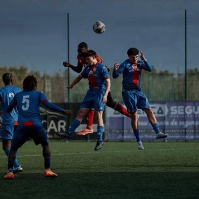 Alverca vence Benfica 2-1 em jogo do campeonato