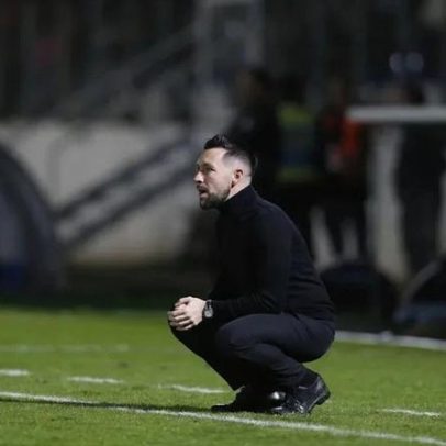 Farioli admite que o relvado em más condições dificultou o jogo
