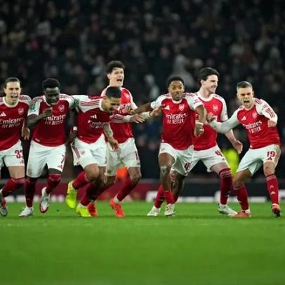 Arsenal vence nos pênaltis o Crystal Palace e avança às meias-finais