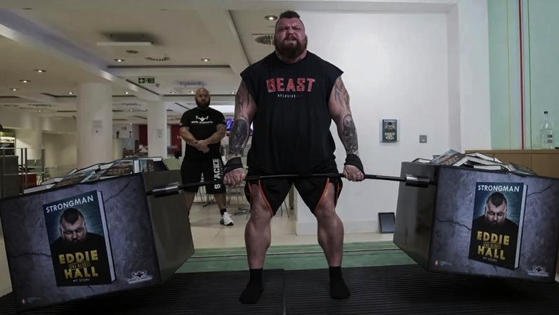 Eddie Hall bateu o recorde do mundo ao levantar 536 quilos