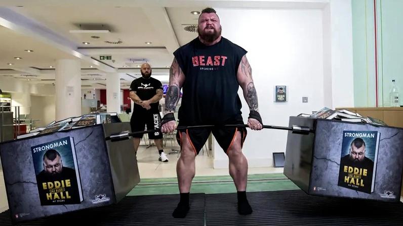Eddie Hall bateu o recorde do mundo ao levantar 536 quilos